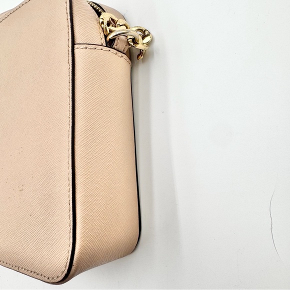 Michael Kors Crossbody Leather Bag - Picture 4 of 11